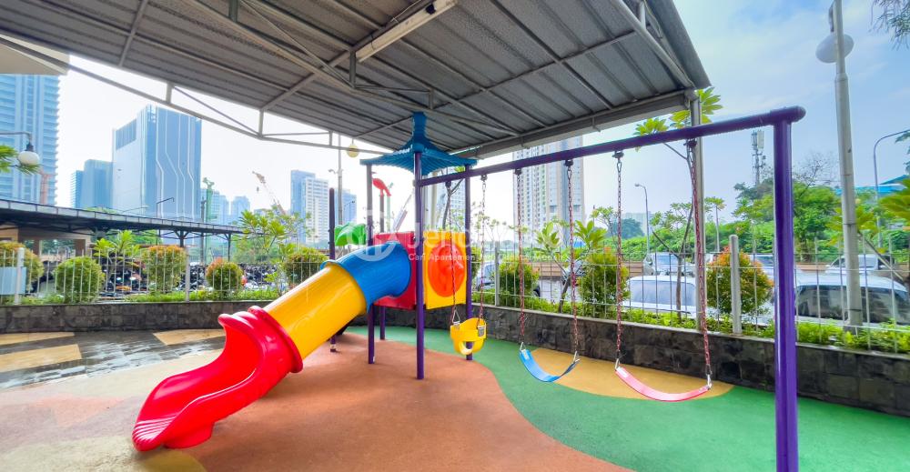 Outdoor Playground - The 18Th Residence Taman Rasuna