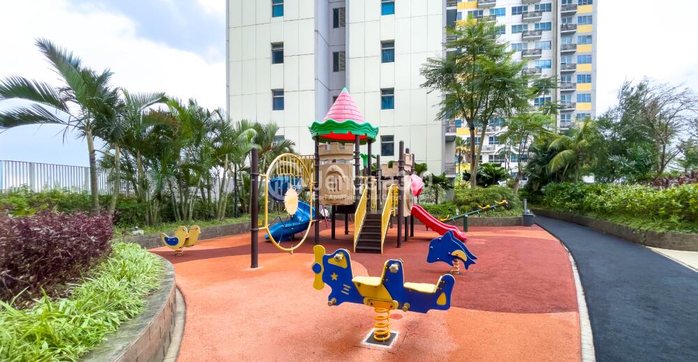 Outdoor Playground - The Springlake Summarecon