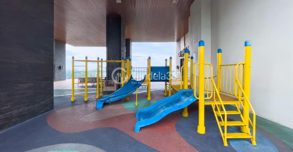 Outdoor Playground - Ancol Mansion Apartment
