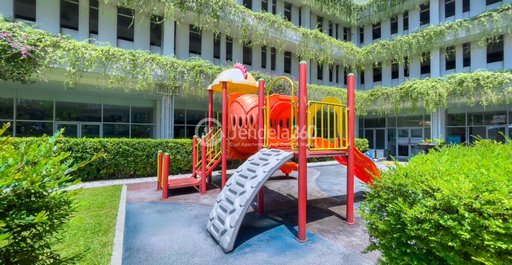 Outdoor Playground - Altiz Apartment