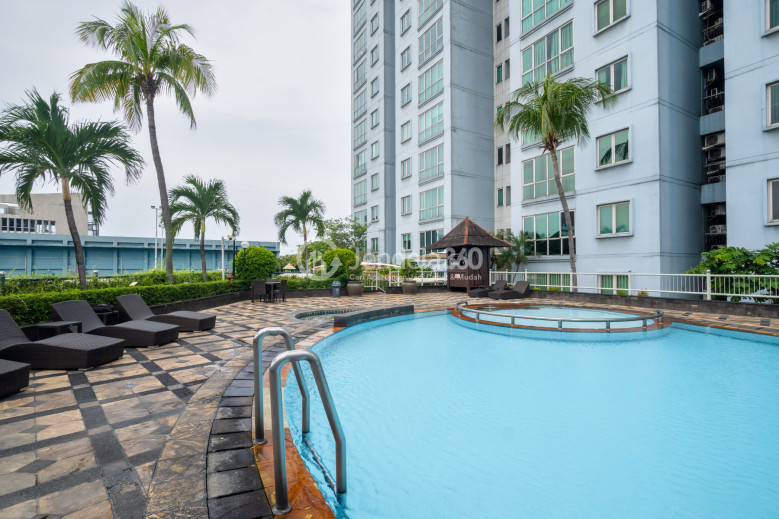 Swimming Pool - Puri Imperium Apartment