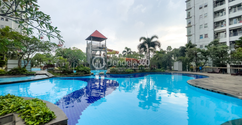 Swimming Pool - Season City Apartment