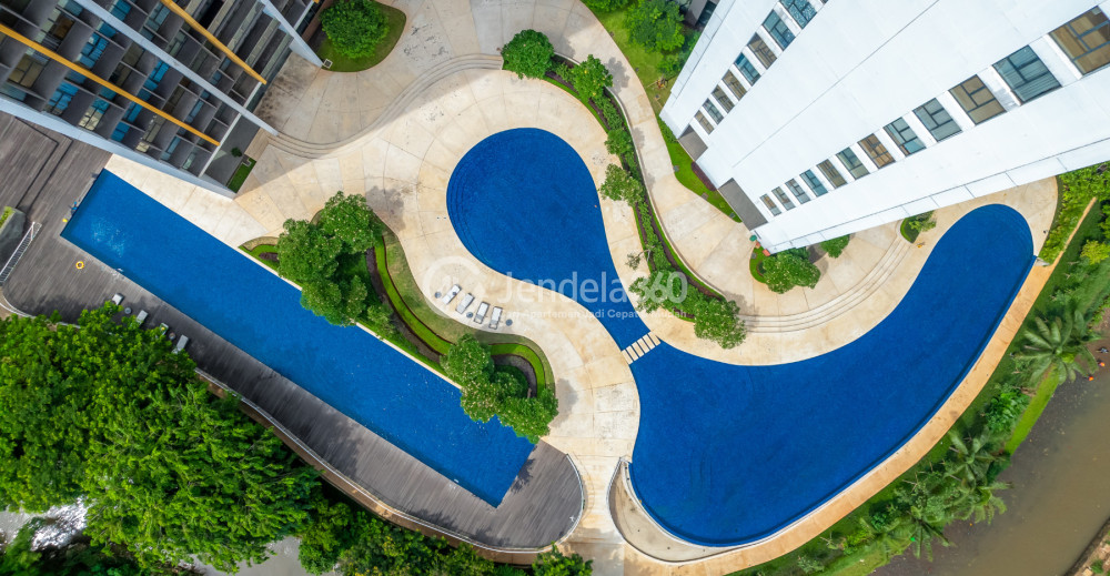 Swimming Pool - Izzara Apartment