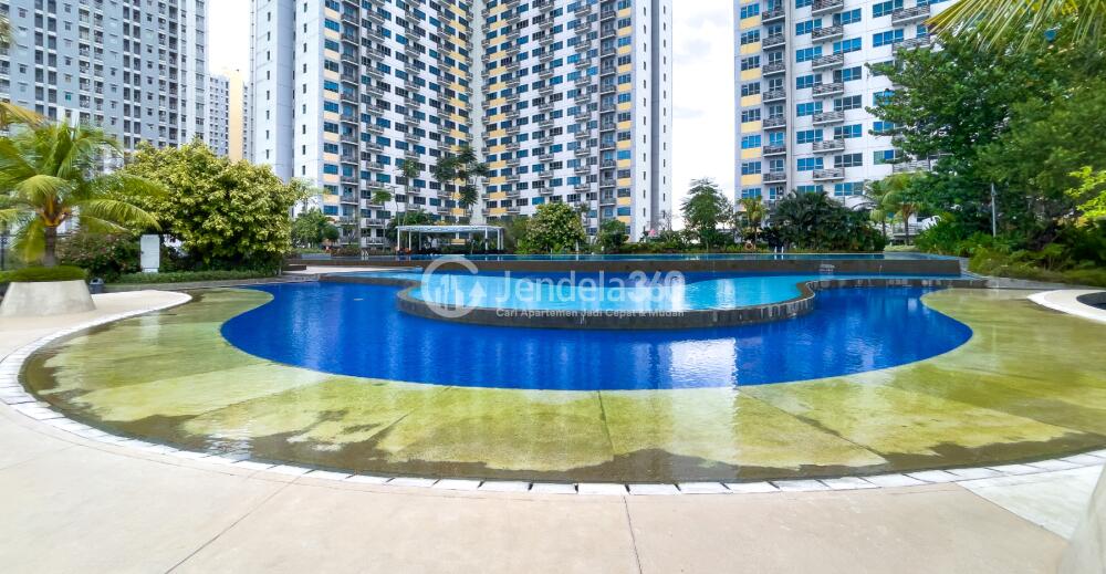Swimming Pool - The Springlake Summarecon