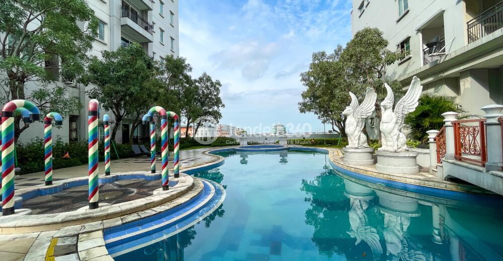 Swimming Pool - MOI Frenchwalk