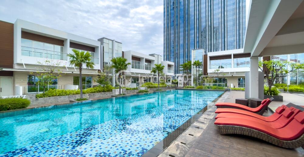 Swimming Pool - AKR Gallery West Residence