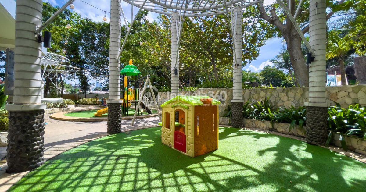 Playground Metro Park