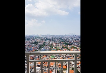 Balcony Tidy 2BR Apartment High Floor with City View at Pakubuwono Terrace