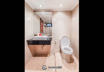 Bathroom 3BR Apartment with City View at Sudirman Tower Condominium