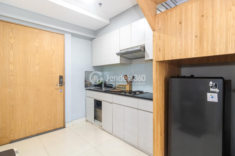 Kitchen Maqna Residence 2BR Fully Furnished