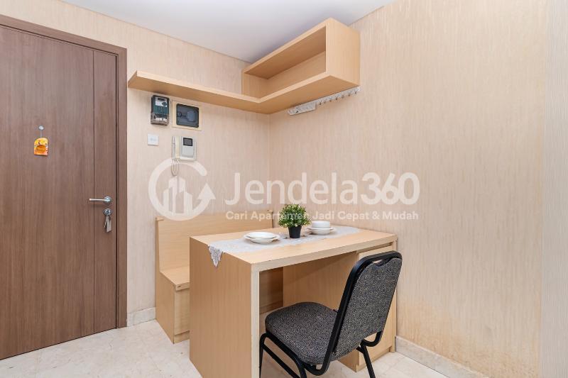 Dining Room Puri Orchard Apartment 2BR Fully Furnished