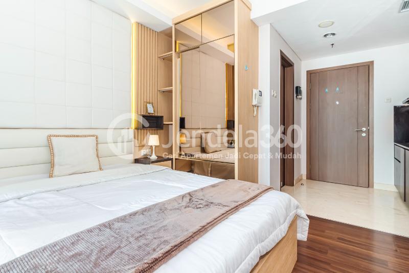 Bedroom Comfortable Studio Apartment at Puri Orchard Apartment Tower Cedar Heights A