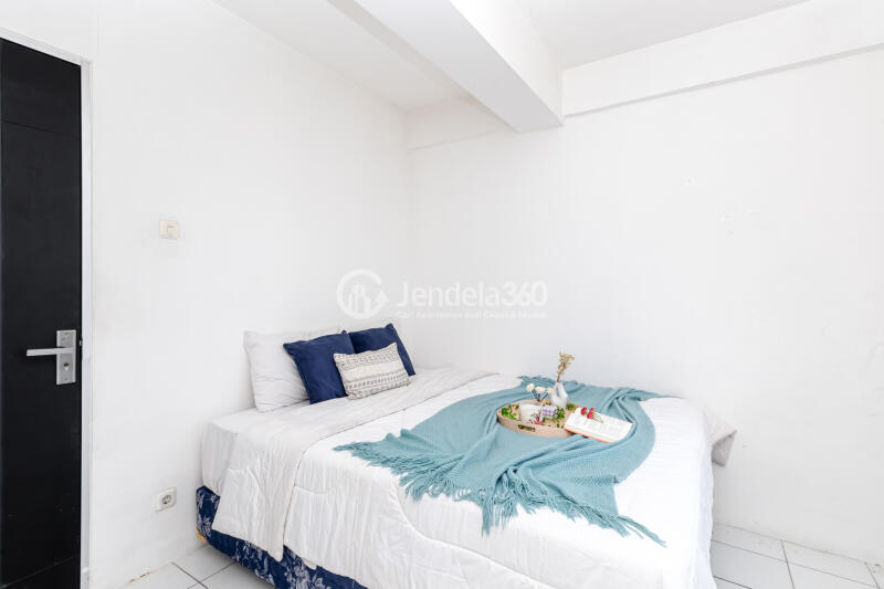 Bedroom 1 Middle Floor 2BR Apartment with City View (Barat) View at Pancoran Riverside Apartment