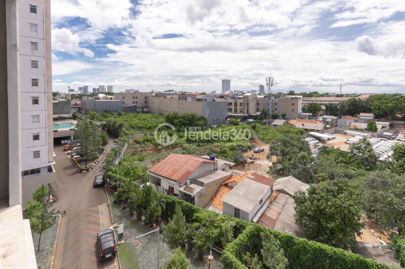 Balcony Bintaro Park View Studio Fully Furnished