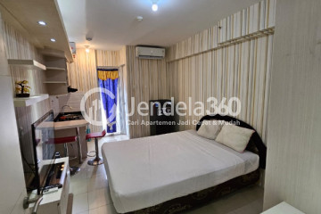 Bedroom Tidy Studio Apartment at Bassura City Apartment Low Floor