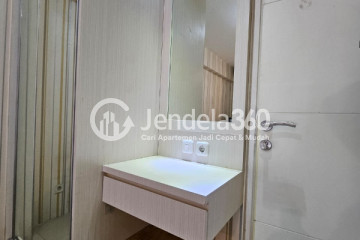Bedroom Tidy Studio Apartment at Bassura City Apartment Low Floor