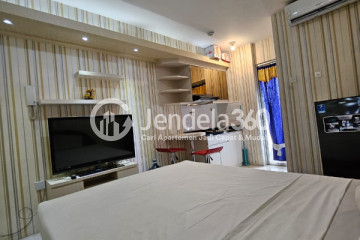 Bedroom Tidy Studio Apartment at Bassura City Apartment Low Floor