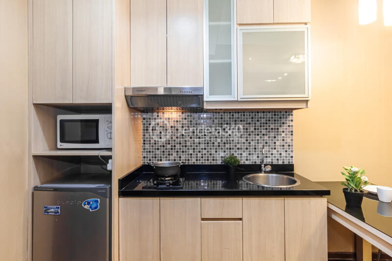 Kitchen Thamrin Residence Apartment 1BR Fully Furnished
