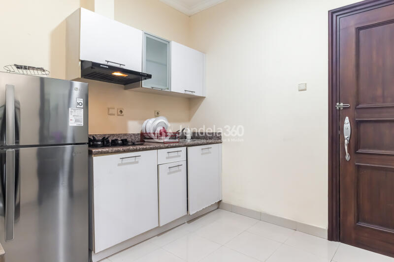 Kitchen Belleza Apartment Studio Fully Furnished