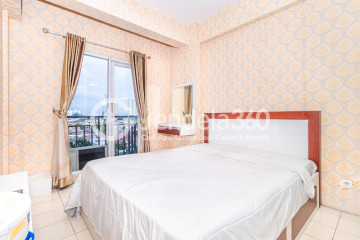 Bedroom Low Floor Studio Apartment with Jalan parkir View at Puri Park View Apartment