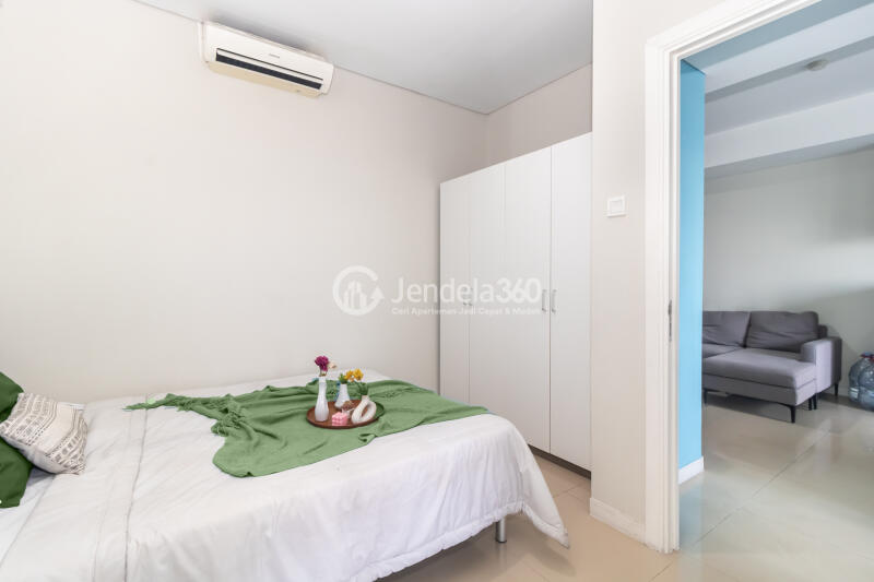 Bedroom 1 2BR Apartment at Metro Park Residence with Marvelous Swimming Pool