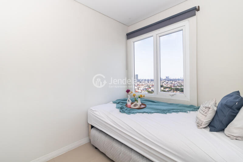Bedroom 2 2BR Apartment at Metro Park Residence with Marvelous Swimming Pool
