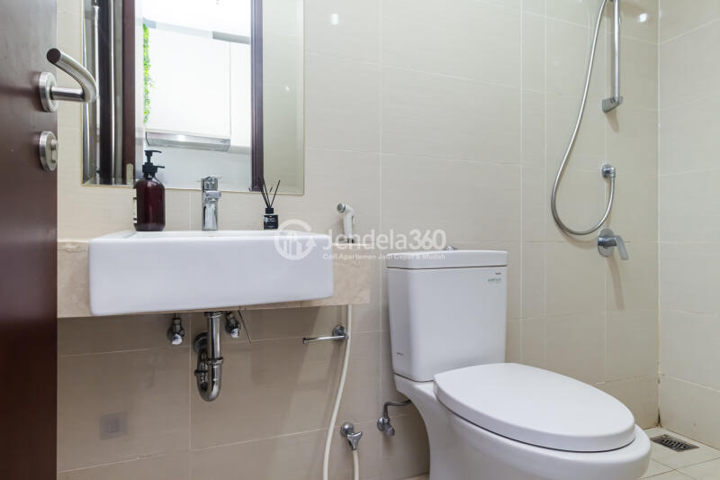 Bathroom Puri Mansion  Studio Fully Furnished