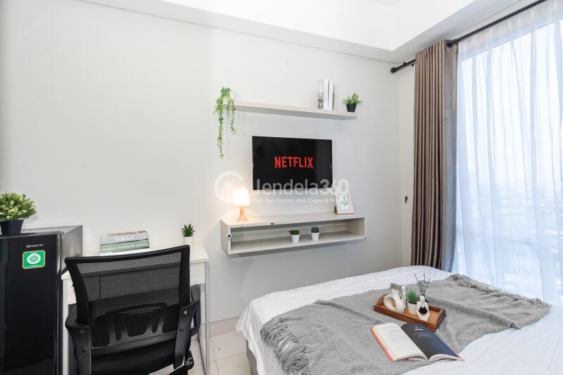 Bedroom Puri Mansion  Studio Fully Furnished