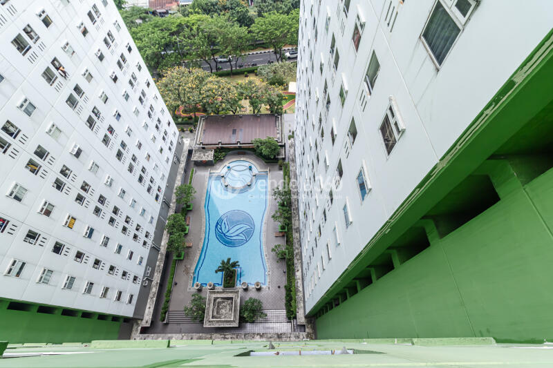Balcony Green Pramuka City Apartment 2BR  Furnished