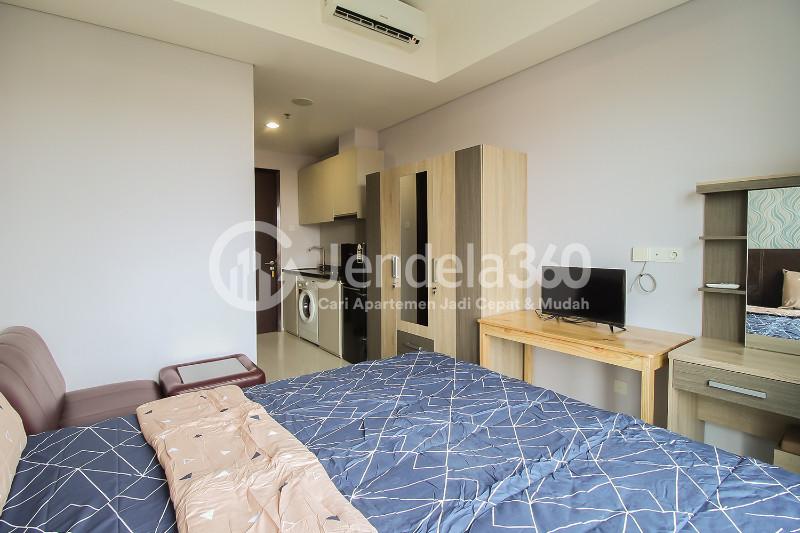Bedroom A Riverside Studio Apartment with City View at Puri Mansion