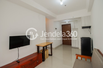 Living Room Signature Park Grande 2BR View Halim Posisi Hook