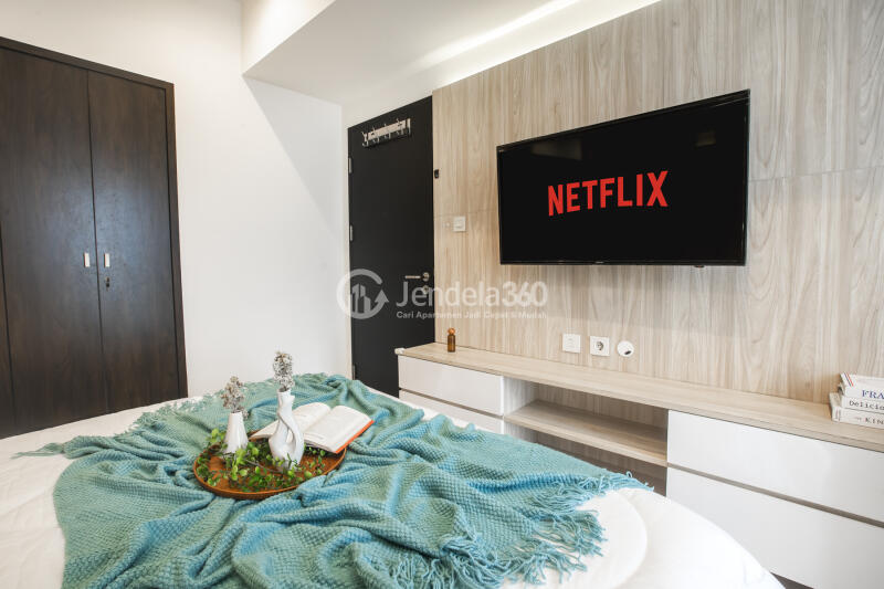 Bedroom 1BR Middle Floor Apartment Next to AEON Mall BSD at Branz BSD Apartment