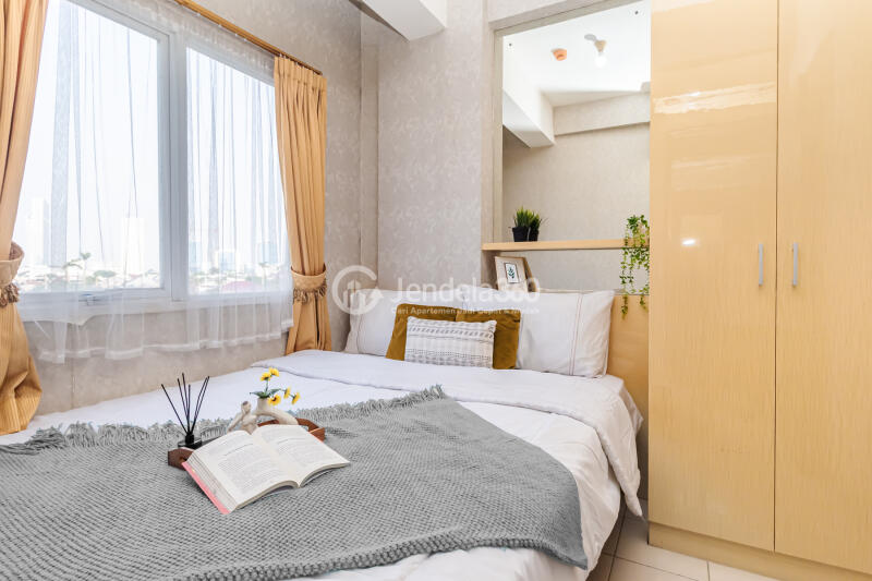 Bedroom Stunning 2BR Apartment Low Floor with City View at Puri Park View Apartment