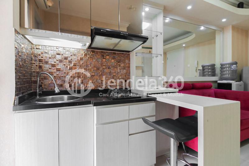 Kitchen 2BR Bassura City Apartment Next to Becakayu Toll Road and 10 Mins to Klender Station