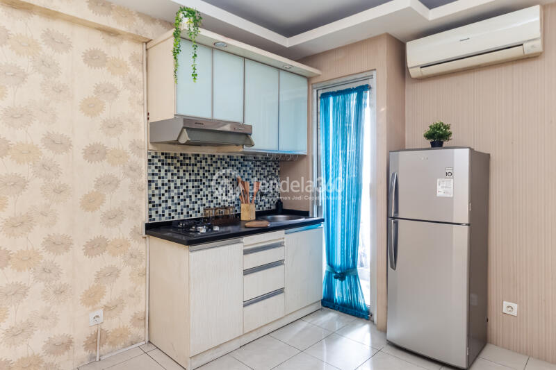 Kitchen Green Bay Pluit Apartment 3BR View Swimming Pool