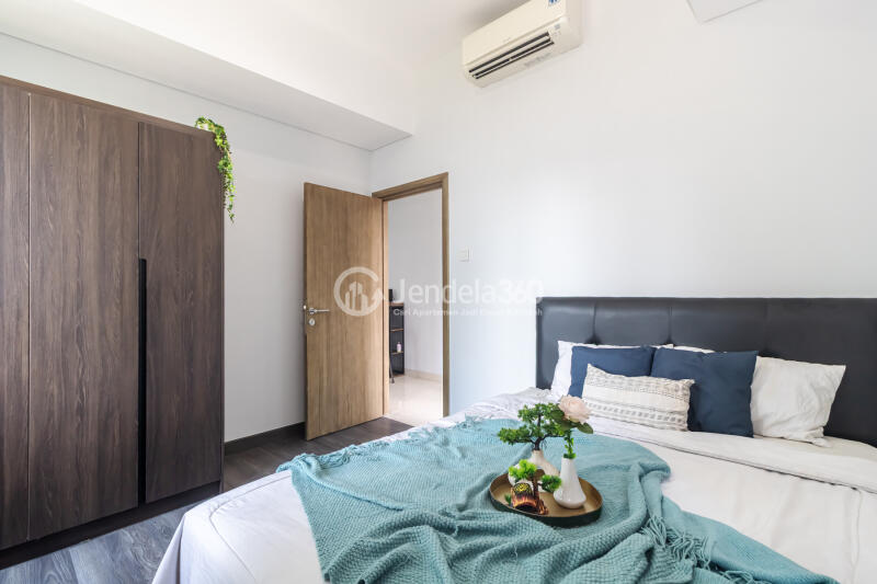 Bedroom 1BR Apartment with City View at Southgate Residence