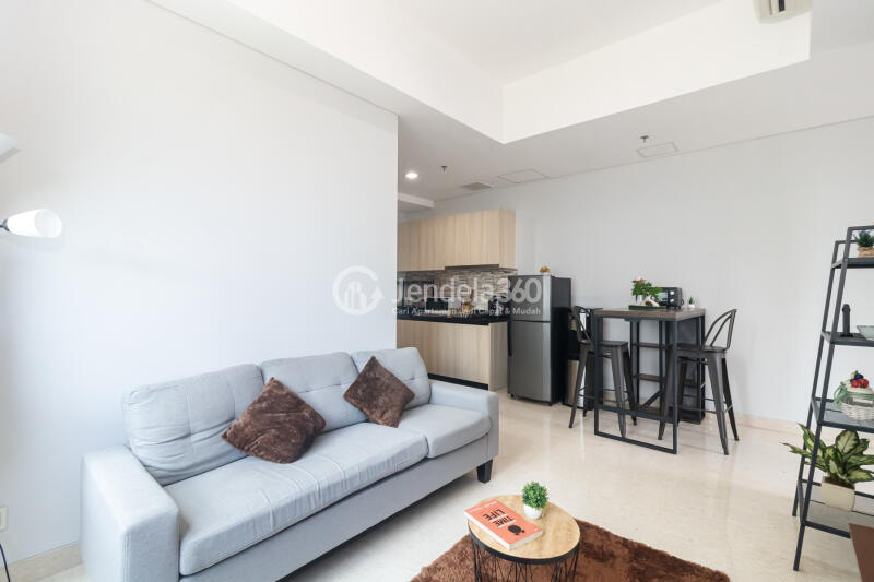 Living Room 1BR Apartment with City View at Southgate Residence