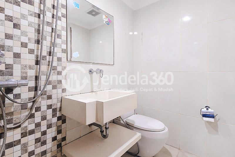 Bathroom Green Central City Apartment 1BR View City