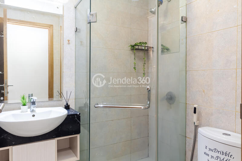 Bathroom The Mansion Kemayoran Bougenville 1BR Fully Furnished