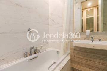 Bathroom Izzara Apartment 2BR Fully Furnished