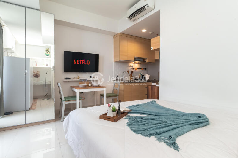 Bedroom The Crest West Vista Puri Studio Semi Furnished