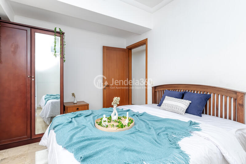 Bedroom 2 Modern 3BR Apartment Middle Floor with City View at BonaVista Apartment