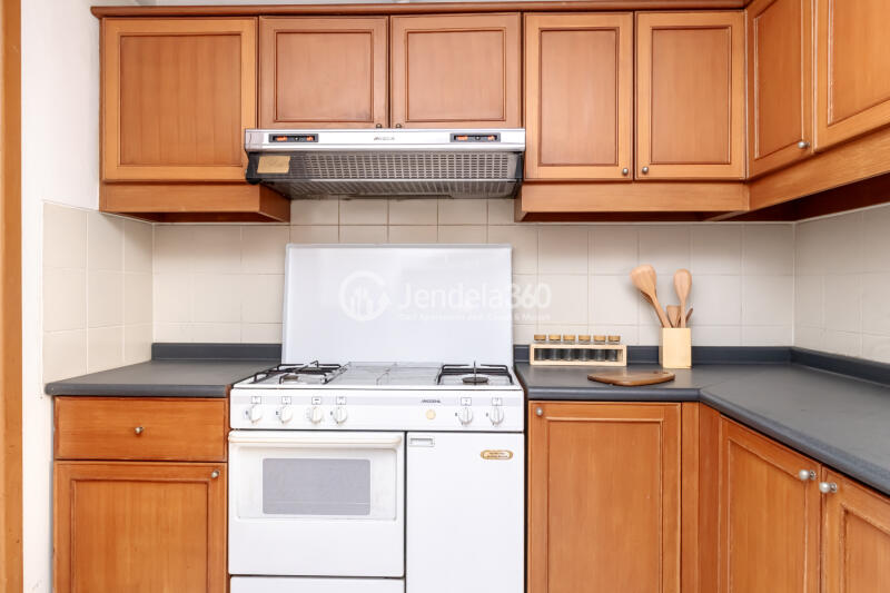 Kitchen Modern 3BR Apartment Middle Floor with City View at BonaVista Apartment