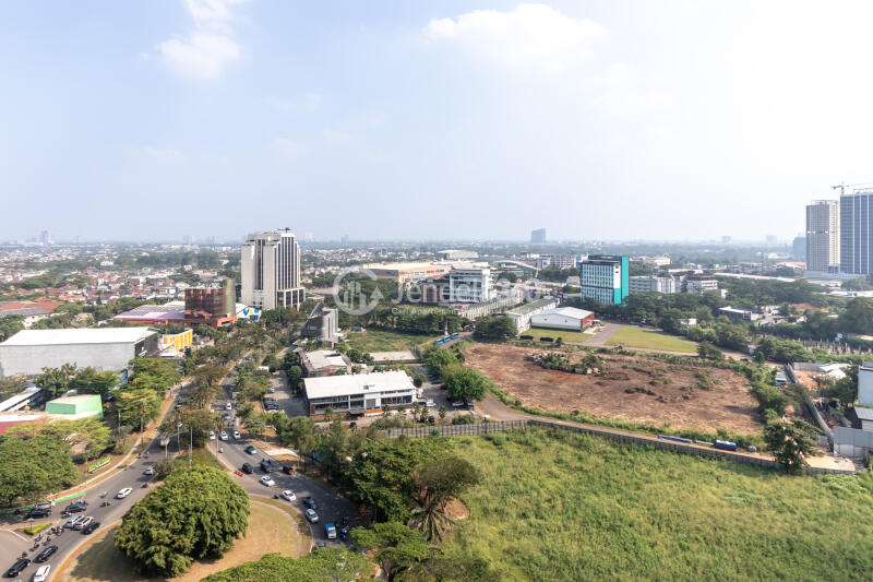Balcony Studio Apartment with City View at Brooklyn Alam Sutera Apartment