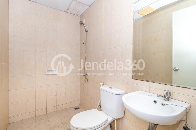 Bathroom Mediterania Marina Ancol Apartment 1BR View Swimming Pool