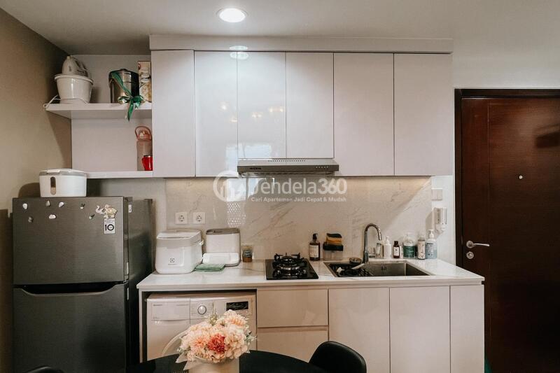 Kitchen The Crest West Vista Puri 2BR Fully Furnished