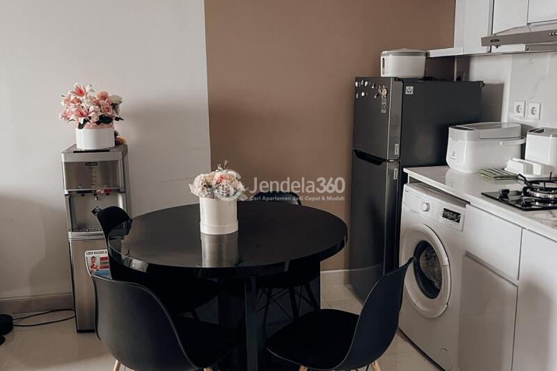 Kitchen The Crest West Vista Puri 2BR Fully Furnished
