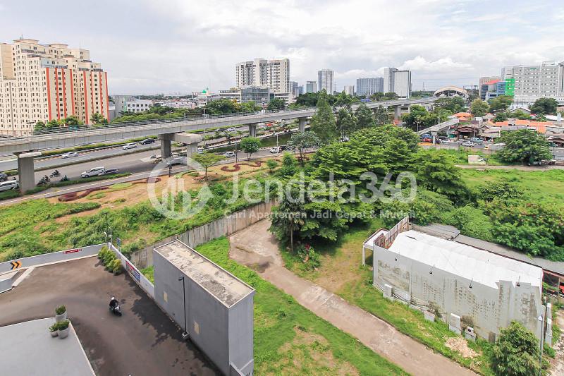 Balcony Signature Park Grande 2BR Fully Furnished