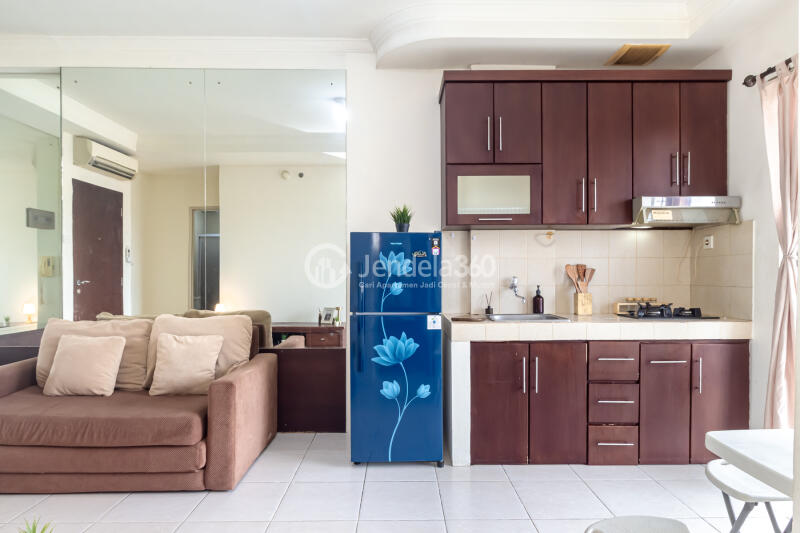 Kitchen Mediterania Garden Residence 2 2BR Fully Furnished