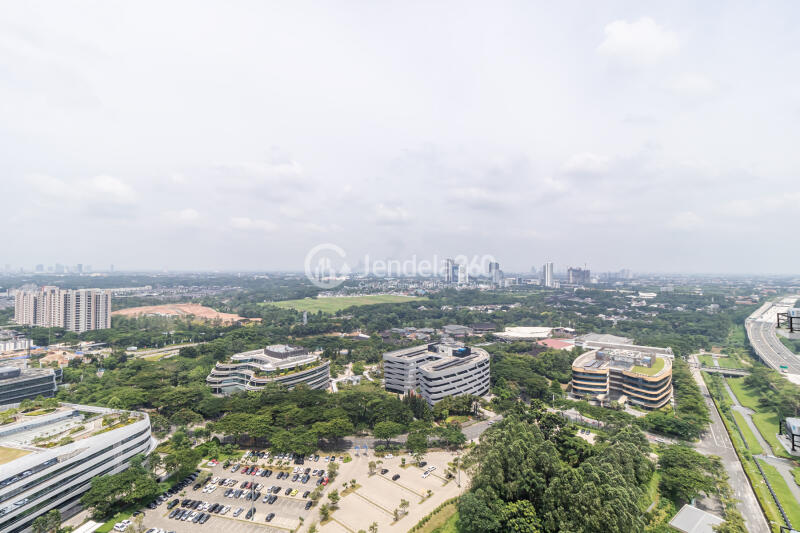 Balcony Studio Apartment with City View at Sky House BSD Apartment